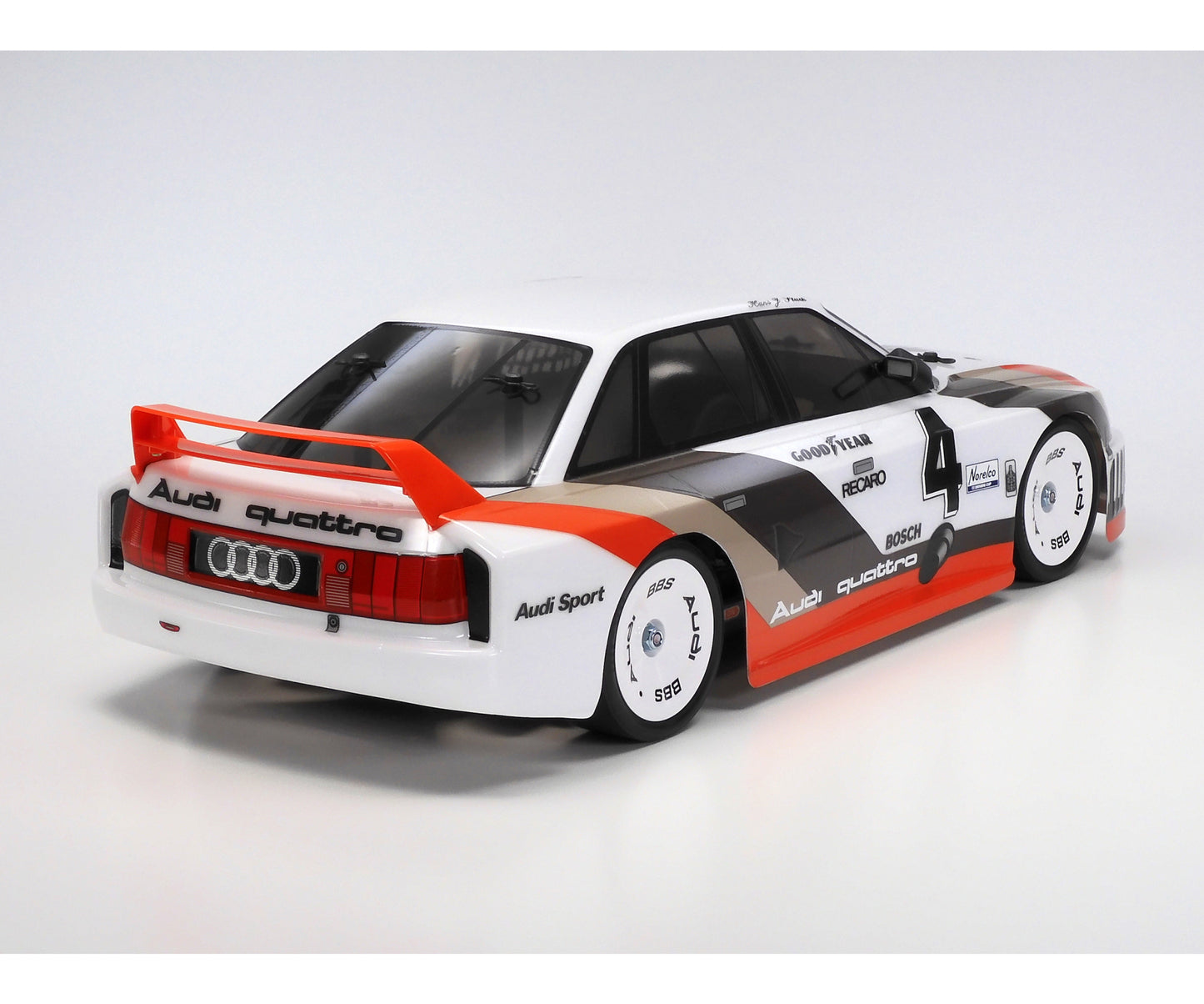Tamyia 1:10 RC Audi 90 quattro Racing TT-02 lackiert