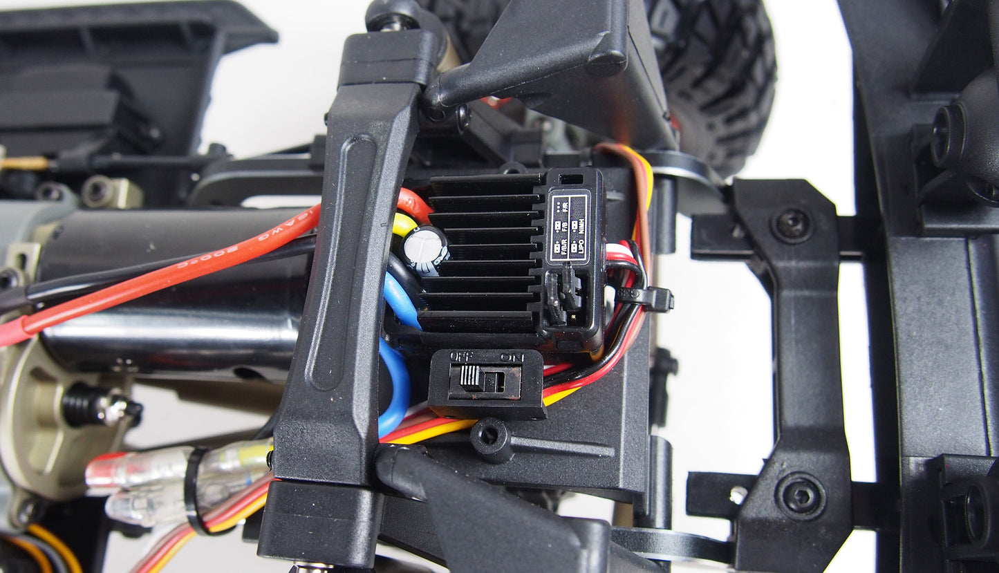 AMXROCK RCX10P SCALE CRAWLER PICK-UP, 1:10 RTR WEISS